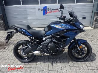 krockskadad bil motor Kawasaki Versys 650 2026/2