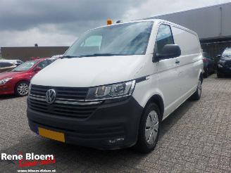 uszkodzony samochody ciężarowe Volkswagen Transporter 2.0 TDI L2H1 Highline 150pk 2024/3