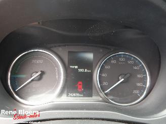 Mitsubishi Outlander 2.0 PHEV Limited Edition X-Line picture 19