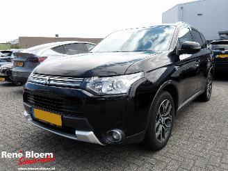 Unfallwagen Mitsubishi Outlander 2.0 PHEV Limited Edition X-Line 2015/6