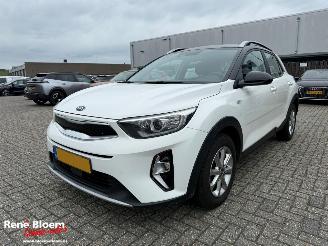 damaged passenger cars Kia Stonic 1.0 T-GDi MHEV DynamicLine 2021/4
