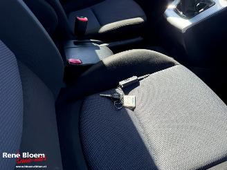 Mazda 5 1.8 Executive 116pk 7-persoons picture 7