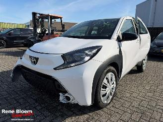 Schadeauto Toyota Aygo X 1.0 VVT-i Play 2024/4