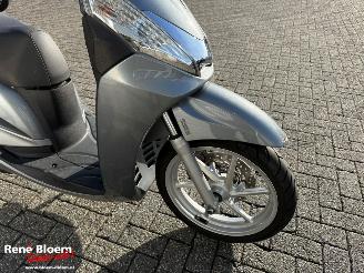Honda SH 300 A picture 15