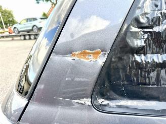 Mitsubishi Outlander gereserveerd 2.0 Turbo 201pk 4WD - uniek - 2x schuifdak - airco - leer + alcantara + stoelverw - privacy glass - rijdbaar picture 12