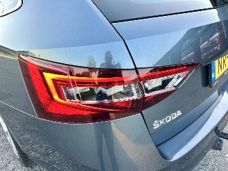 Skoda Superb Gereserveerd 1.6 TDI 120pk dsg aut + f1 Style Bus - pano - nap - xenon - rest bpm 1300 - keyless - front + side + line assist - elektr klep picture 118