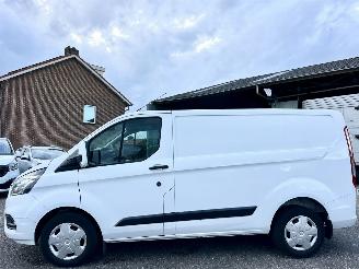 danneggiata veicoli commerciali Ford Transit Custom 280 2.0 TDCI 131pk 6-traps aut L1/H1 Trend - line assist - nap - airco - cruise - trekh - pdc v+a 2021/11
