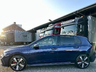 skadebil auto Volkswagen Golf GTE 1.4T 225pk aut + f1 Plug-in hybr - pano - hud - virtual - keyless - stoel + stuurverw - iq - pdc v+a - sfeerverlichting 2020/10