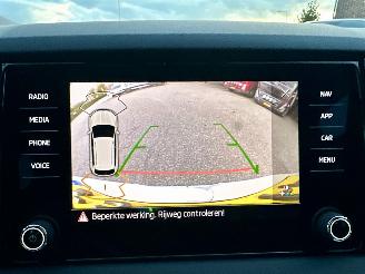 Skoda Karoq 1.5 TSI ACT 150pk 7-Traps aut + F1 Sportline Bus - navi - camera - keyless - virtual - stuurverw - sfeerverl - kuipstoelen picture 11