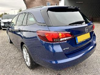 Opel Astra Gereserveerd sports tourer bus elegance 1.2T 131pk 6-bak - nap - navi - cam - bose - stoelverw v+a - stuurverw - keyless - front + line assist picture 7