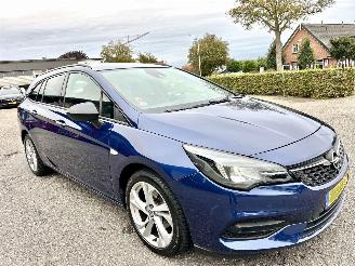 Opel Astra Gereserveerd sports tourer bus elegance 1.2T 131pk 6-bak - nap - navi - cam - bose - stoelverw v+a - stuurverw - keyless - front + line assist picture 4