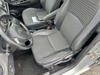 Toyota Yaris 1.5 Hybrid 89pk automaat 5drs - nap - camera - clima - cruise - keyless entry + start - 2e eig - licht + regens picture 55