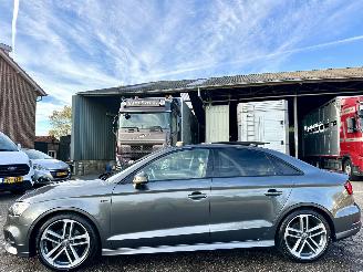 Unfallwagen Audi A3 35 1.5 TFSI 150pk 7-traps aut S-Line Edition - pano - virtual - 2019/6