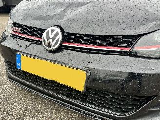 Volkswagen Golf 2.0 TSI GTI 245pk aut + f1 Perf. 5drs - pano - cam - virtual - keyless - acc - front assist - carplay - sfeerverlichting picture 96