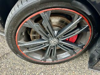 Volkswagen Golf 2.0 TSI GTI 245pk aut + f1 Perf. 5drs - pano - cam - virtual - keyless - acc - front assist - carplay - sfeerverlichting picture 79