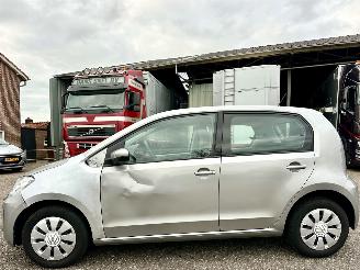 krockskadad bil auto Volkswagen Up! 1.0 2023/1