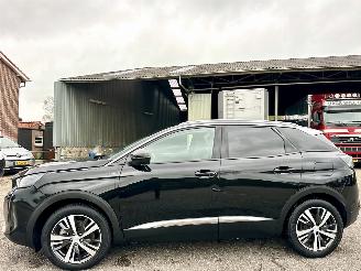 Schadeauto Peugeot 3008 1.6 HYbrid 225 Blue L. Allure 8-traps aut 2021/11