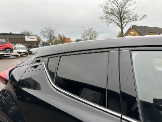 Toyota C-HR 1.8 Full Hybrid 148pk aut Energy - 42dkm nap - navi - camera - keyless entry + start - front + line assist picture 94