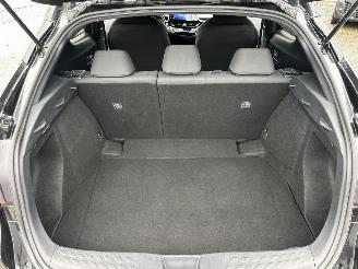 Toyota C-HR 1.8 Full Hybrid 148pk aut Energy - 42dkm nap - navi - camera - keyless entry + start - front + line assist picture 75