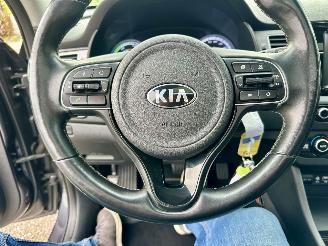 Kia Niro 1.6 Hybrid 119pk Aut Design Ed - nap - schuifdak - navi - cam - line assist - stuurverw - stoelverw picture 30
