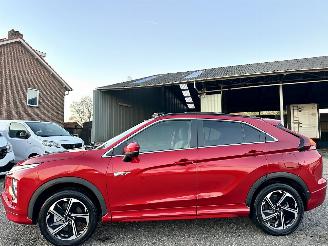 damaged passenger cars Mitsubishi Eclipse Cross 2.4 PHEV 173pk aut + f1 AWD Instyle - nap - pano - head up - 2023/7