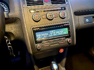 Volkswagen Touran VAN 1.6 TDI 105pk 7-Traps dsg aut Comf - nap - clima - cruise - trekh - lmv - privacy glass - luxe uitvoering picture 53