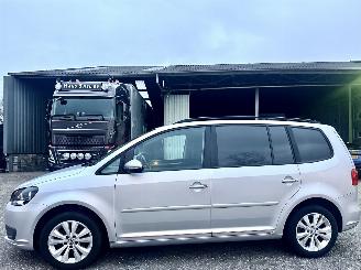 škoda dodávky Volkswagen Touran VAN 1.6 TDI 105pk 7-Traps dsg aut Comf - nap - clima - cruise - trekh - lmv - privacy glass - luxe uitvoering 2013/4