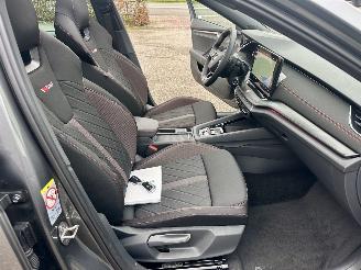Skoda Octavia RS 2.0 TSI 265pk Aut + F1 Combi - pano - crystal light - front + line + side assist - virtual - 19 inch - keyless picture 62