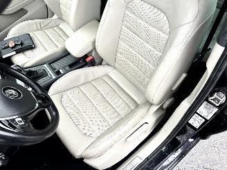 Volkswagen e-Golf 7.5 aut Highl - nap - virtual - keyless - leer - stoelverw - sfeerverl - cam - front + line + side assist picture 20