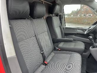 Volkswagen Transporter 2.0 TDI 150pk 6-bak Lang 3pers - 2x schuifdeur - nap - camera - navi - airco - cruise - pdc - trekh - facelift picture 13