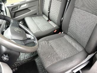 Volkswagen Transporter 2.0 TDI 150pk 6-bak Lang 3pers - 2x schuifdeur - nap - camera - navi - airco - cruise - pdc - trekh - facelift picture 30