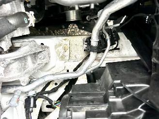 Volkswagen T-Roc 1.5 TSI 150pk 7-Traps aut Life - 7dkm nap - navi - cam - virtual - front + line + park assist - keyless picture 77