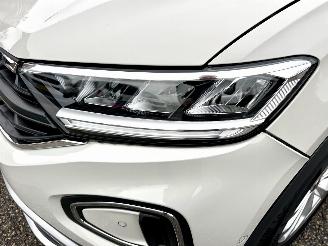 Volkswagen T-Roc 1.5 TSI 150pk 7-Traps aut Life - 7dkm nap - navi - cam - virtual - front + line + park assist - keyless picture 79
