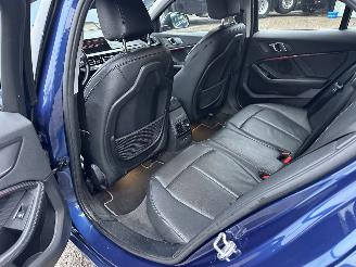 BMW 1-serie Gereserveerd 118i 136pk 7-Traps aut High Exe - nap - virtual - nav - cam - front + line + park assist - leer + stoelverw - sfeerverl picture 67