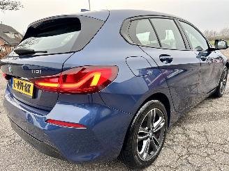 BMW 1-serie Gereserveerd 118i 136pk 7-Traps aut High Exe - nap - virtual - nav - cam - front + line + park assist - leer + stoelverw - sfeerverl picture 5
