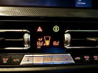 BMW 1-serie Gereserveerd 118i 136pk 7-Traps aut High Exe - nap - virtual - nav - cam - front + line + park assist - leer + stoelverw - sfeerverl picture 29