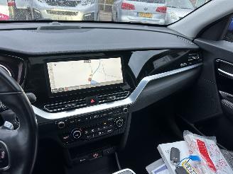 Kia e-Niro 64kWh 204pk aut DynamicPlusl - nap - schuifdak - carplay - keyless - stuurverw - front + line assist picture 29