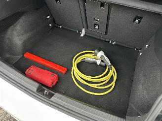 Volkswagen ID.3 58kWh 204pk aut First Plus - nap - navi - cam - keyless - 19 inch - stuurverw - front + line assist - sfeerverl picture 12