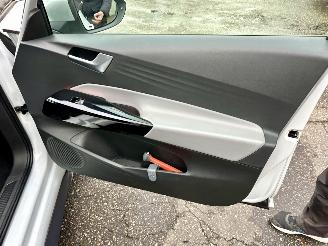 Volkswagen ID.3 58kWh 204pk aut First Plus - nap - navi - cam - keyless - 19 inch - stuurverw - front + line assist - sfeerverl picture 40