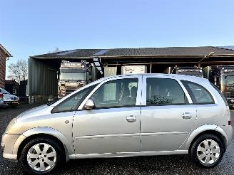 damaged passenger cars Opel Meriva 1.6i 16v Temptation 2007/11