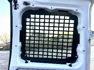 Mercedes Vito 114 CDI 136pk 7-traps aut + f1 euro.6 - nap - 1e eig - airco - cruise - pdc v+a - trekh - klapdeuren + wissers picture 17