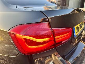 BMW 3-serie 330e 245pk 8-traps aut + f1 high exe - 112dkm nap - harman  - stuur + stoelverw v+a - 360cam - head up - elektr rollo picture 80