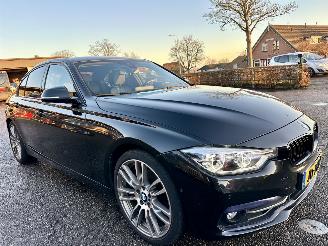 BMW 3-serie 330e 245pk 8-traps aut + f1 high exe - 112dkm nap - harman  - stuur + stoelverw v+a - 360cam - head up - elektr rollo picture 4