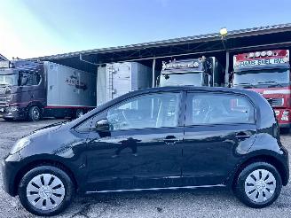 krockskadad bil auto Volkswagen Up! 1.0i 65pk BMT 5drs - nap - clima - camera - cruise - pdc - licht + regensensor - line assist 2022/6