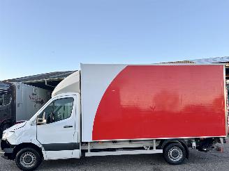 krockskadad bil bedrijf Mercedes Sprinter Laadbak 315 2.0 CDI 150pk aut + f1 L3 bakwagen + hollandia laadklep elektr - nap - clima - camera 2022/12