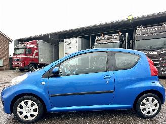 Coche accidentado Peugeot 107 1.0-12V 68pk Urban Move - nap - airco - elektr ramen - nw apk t/m 01-2027 - toerenteller - rijdt goed 2010/6