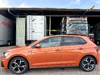 Auto incidentate Volkswagen Polo 1.0 TSI 95pk R-Line 5drs - 20dkm nap - pano - 1e eig - 3x r-line - virtual - navi - front assist - acc - pdc v+a 2021/1
