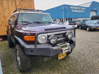 skadebil auto Toyota FJ Cruiser 4.0 autom v6 lpg G3 178kw  VAN 2008/3