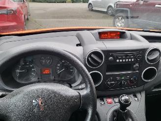 Peugeot Partner Partner 7 1.6 Hdi 55 kw  euro 6  1e eigenaar airco picture 10