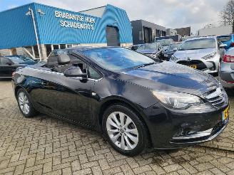 Coche accidentado Opel Cascada Cascada 1.6 Turbo AUTOM Innovation  180 PK rijdbaar 2018/7